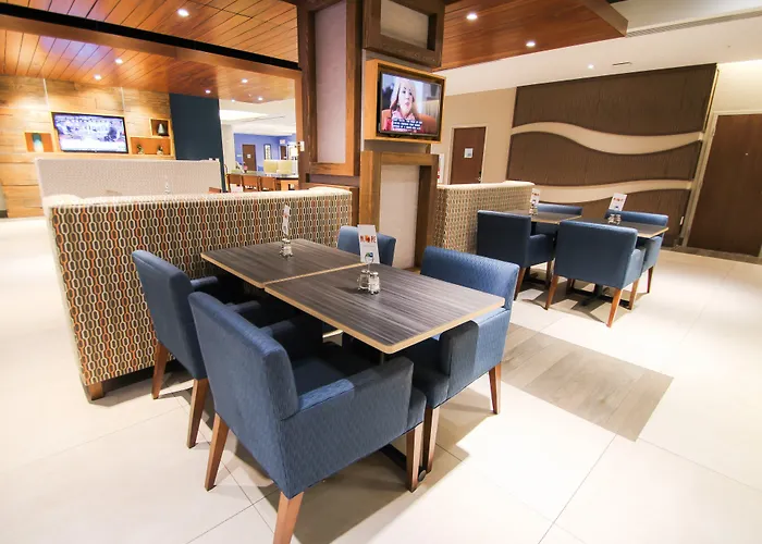 Holiday Inn Express & Suites Miami Airport East By Ihg