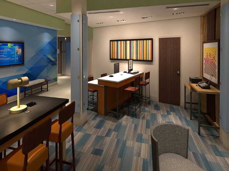 Express & Miami Airport East By Ihg