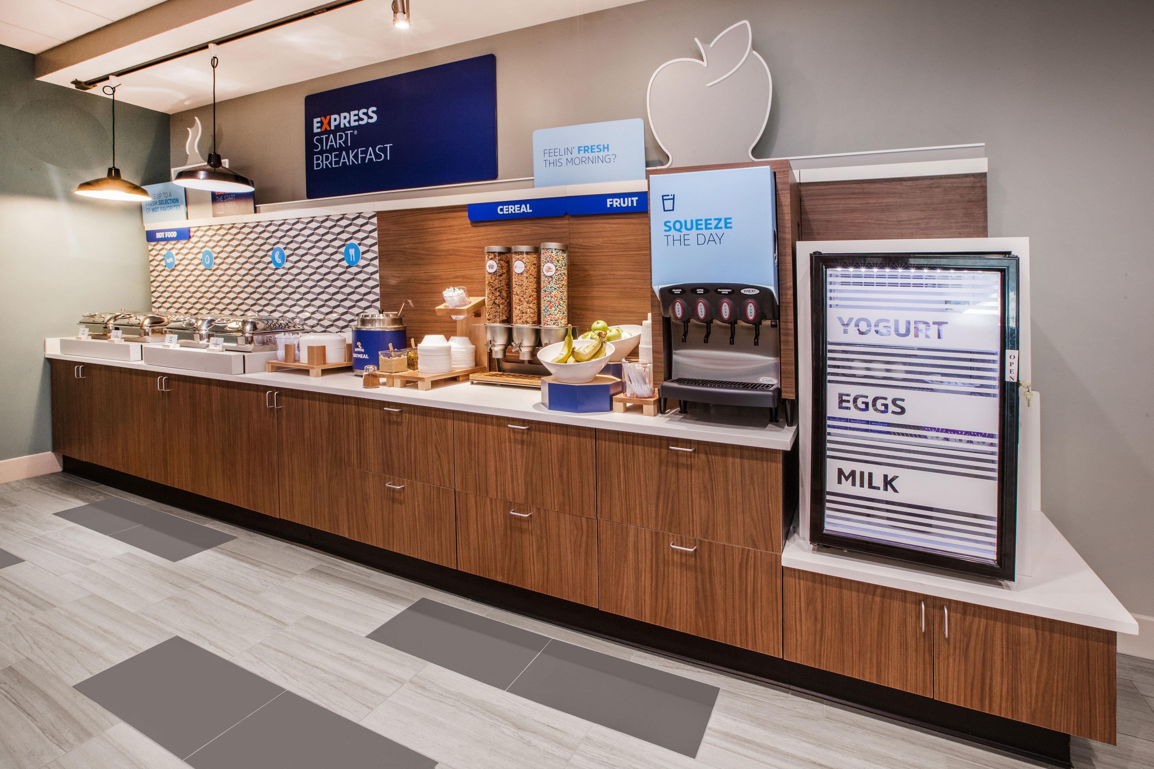 Express & Miami Airport East By Ihg Miami Springs