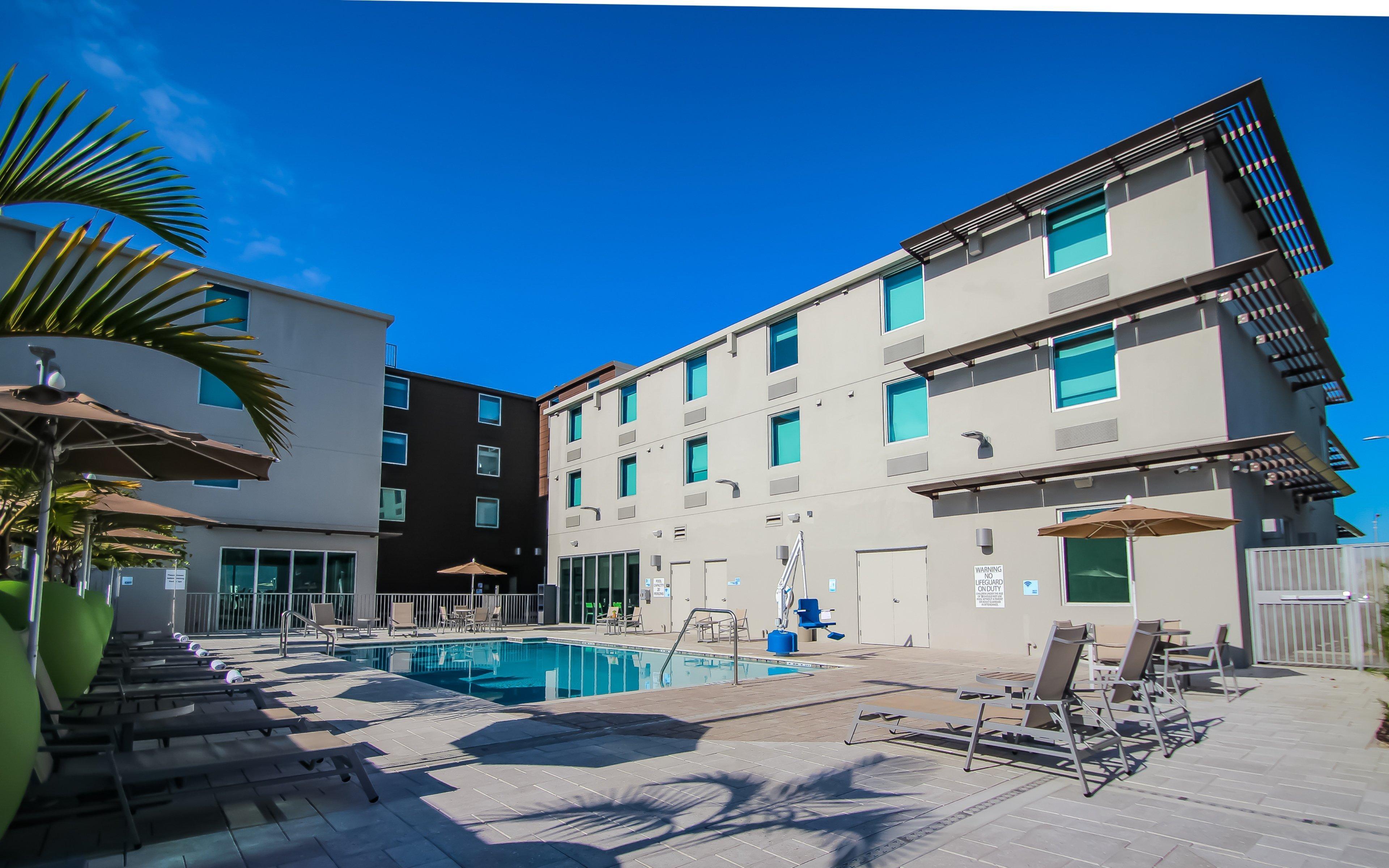 Hotel Express & Miami Airport East By Ihg 3*