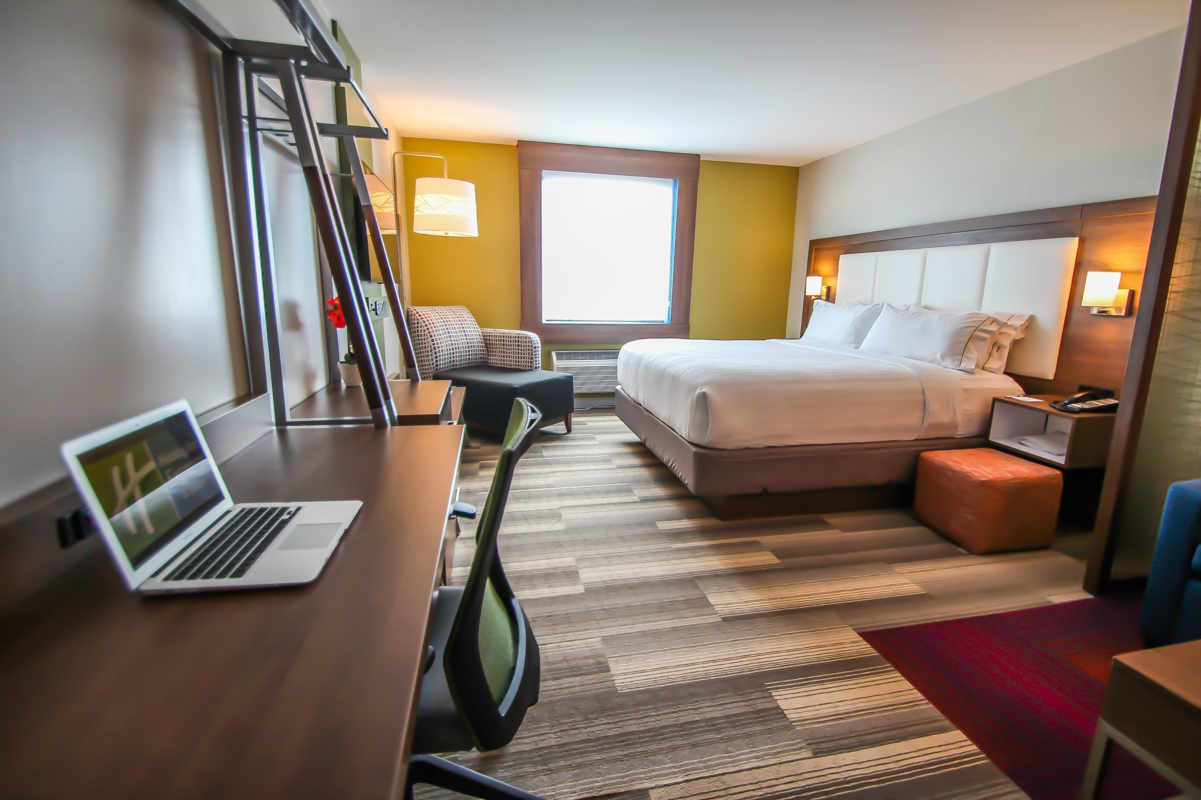 Express & Miami Airport East By Ihg Hotel 3*
